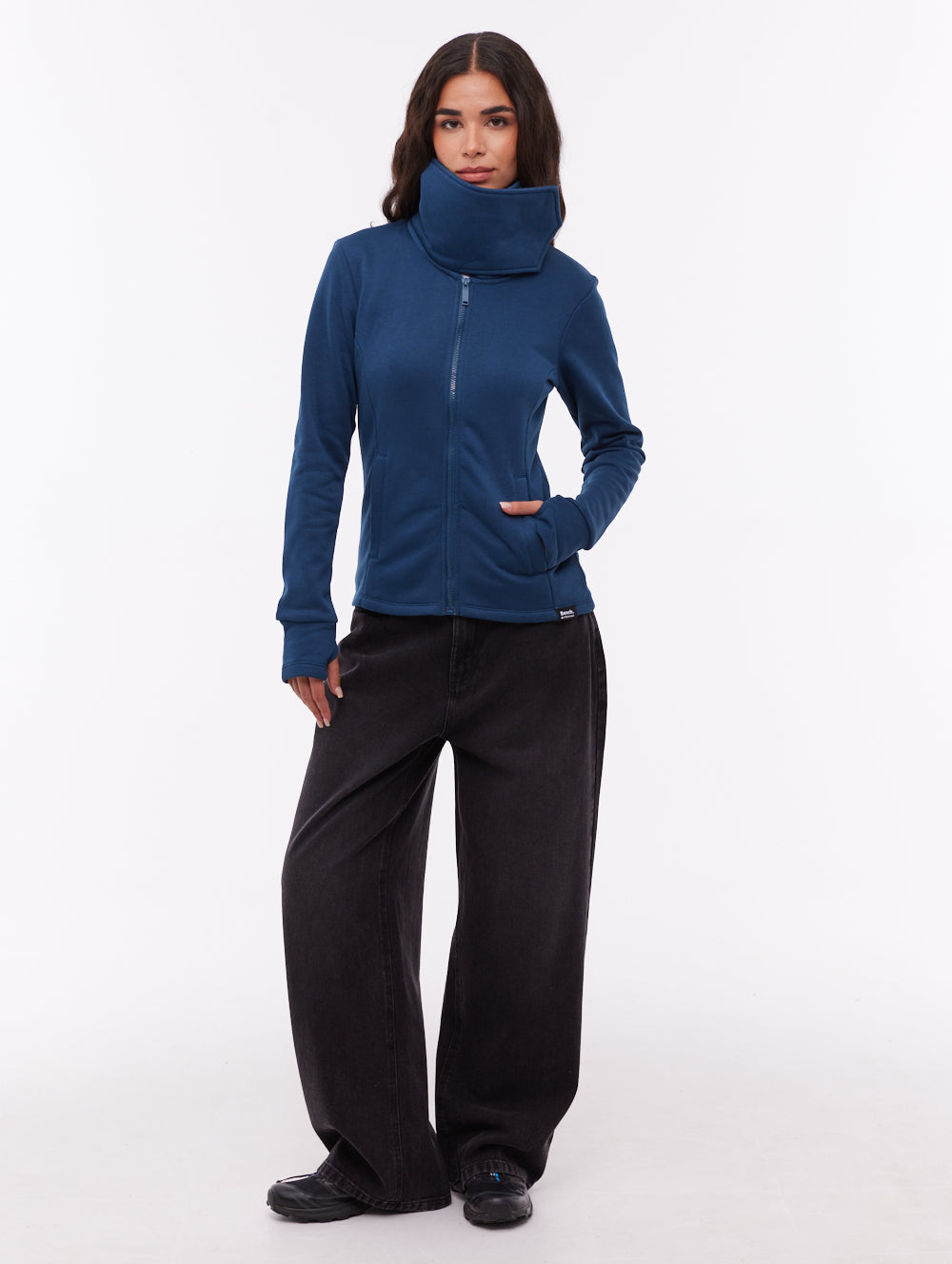 Jaya Blue NY018 Funnel Zips Tab Shot 1