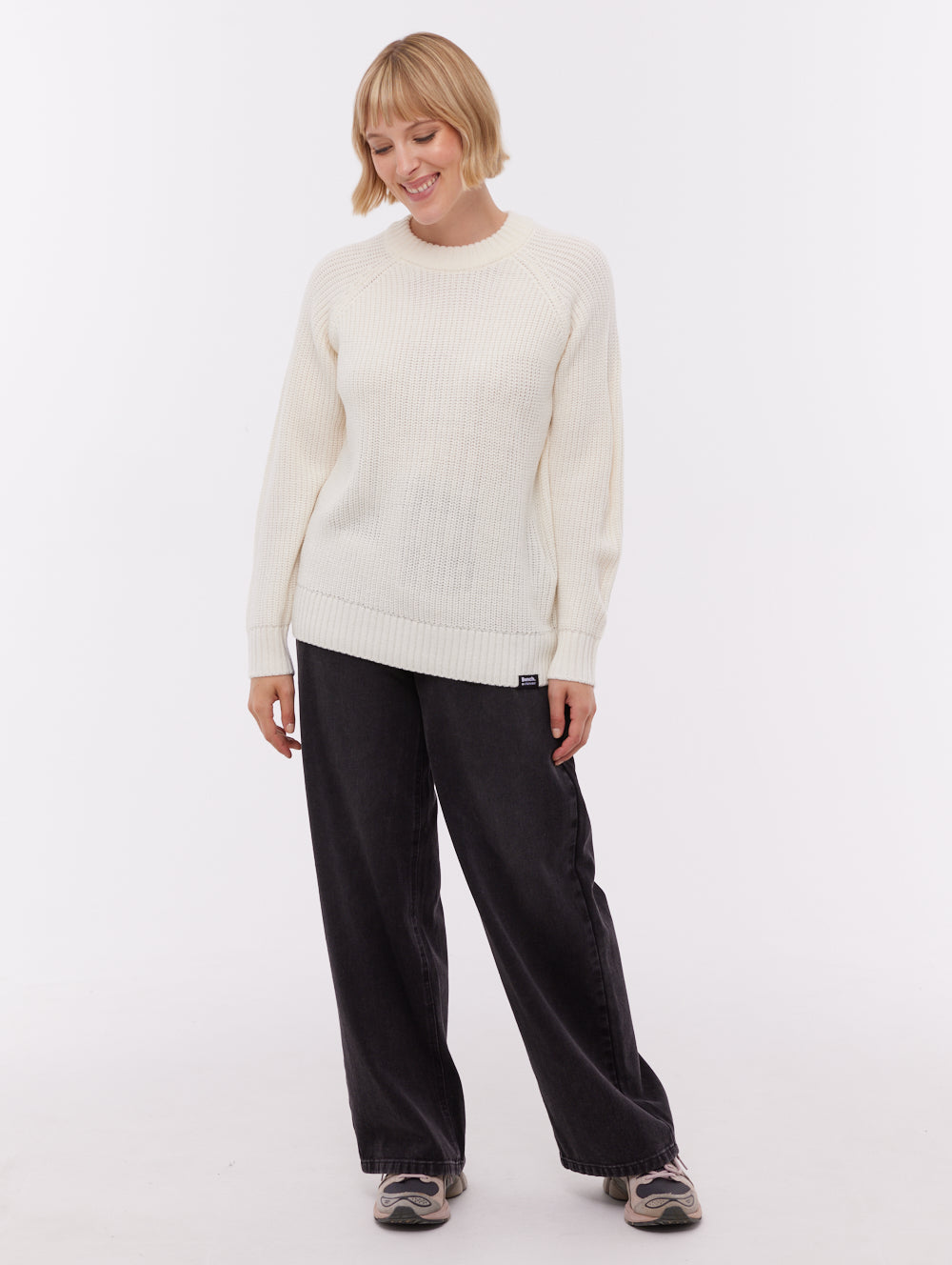 Sorpha White WH007 Knit Crews Raglan Jumper Shot 1