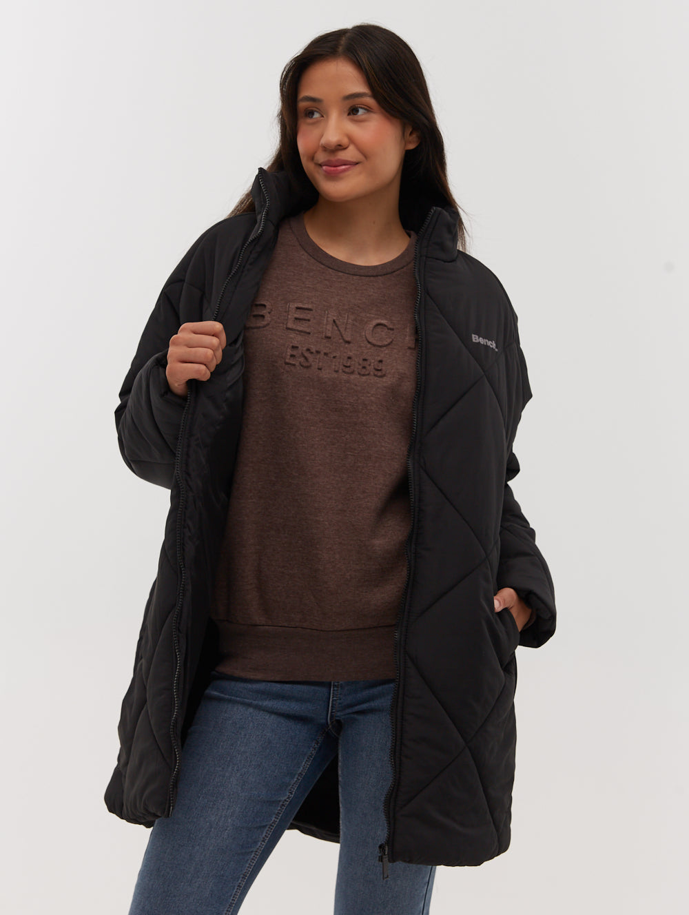 Yarah Oversize Diamond Puffer Coat - Black