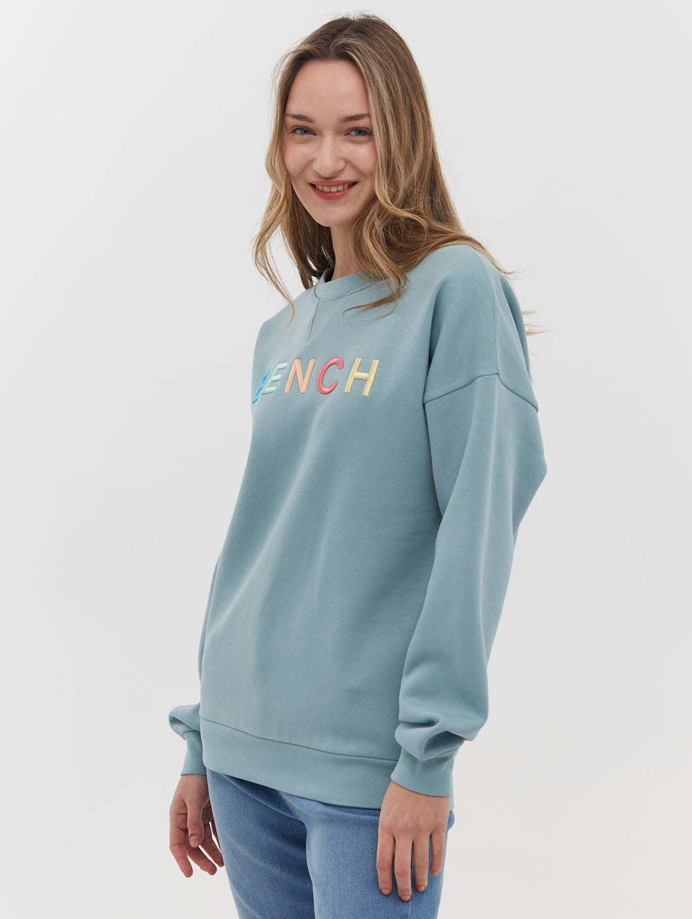 Daijah Chest Logo Crewneck - BN4E128361